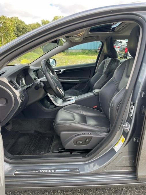 Used Volvo S60 T5 AWD Dynamic 2017 | New Beginning Auto Service Inc . Ashland , Massachusetts Used Volvo S60 T5 AWD Dynamic 2017 | New Beginning Auto Service Inc . Ashland , Massachusetts