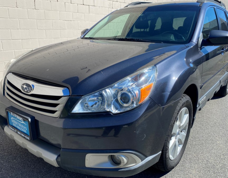 Used Subaru Outback 4dr Wgn H4 Auto 2.5i Limited 2012 | M&M Motors International. Clinton, Connecticut