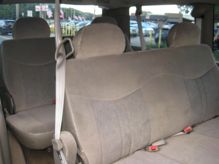 2003 Chevrolet Astro Base AWD 3dr Mini Van, available for sale in Massapequa, New York | Rite Choice Auto Inc.. Massapequa, New York 2003 Chevrolet Astro Base AWD 3dr Mini Van, available for sale in Massapequa, New York | Rite Choice Auto Inc.. Massapequa, New York