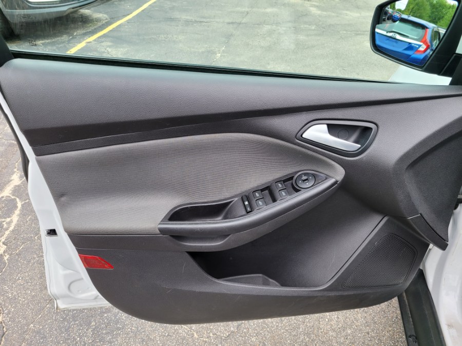 2013 Ford Focus 5dr HB SE, available for sale in Auburn, New Hampshire | ODA Auto Precision LLC. Auburn, New Hampshire 2013 Ford Focus 5dr HB SE, available for sale in Auburn, New Hampshire | ODA Auto Precision LLC. Auburn, New Hampshire