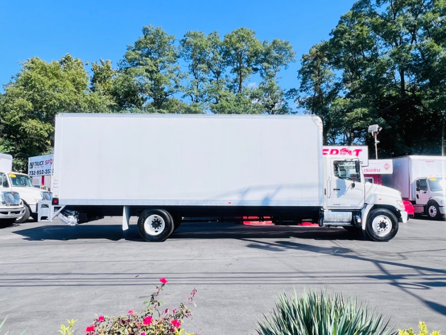 Used HINO 268A 26 FEET DRY BOX + LIFT GATE + NO CDL 2020 | NJ Truck Spot. South Amboy, New Jersey Used HINO 268A 26 FEET DRY BOX + LIFT GATE + NO CDL 2020 | NJ Truck Spot. South Amboy, New Jersey