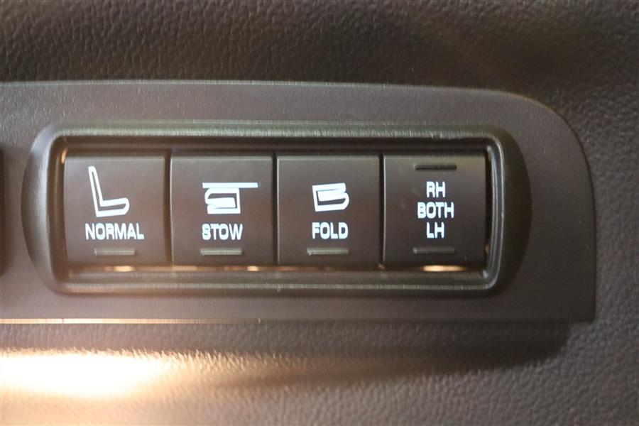 Used Ford Explorer PLATINUM 2016 | Fast Track Motors. Paterson, New Jersey Used Ford Explorer PLATINUM 2016 | Fast Track Motors. Paterson, New Jersey
