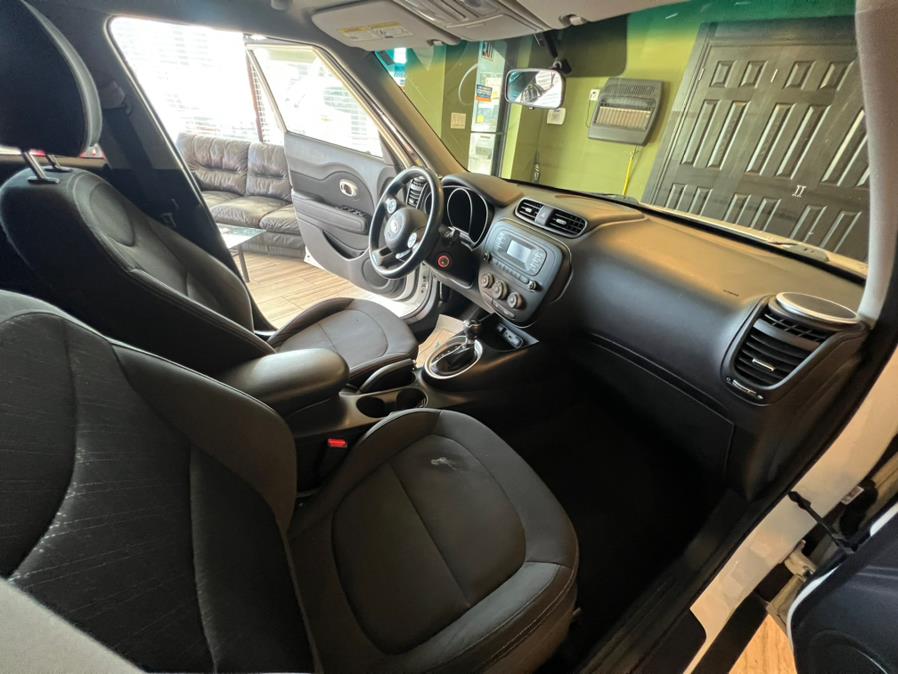 2014 Kia Soul 5dr Wgn Auto Base, available for sale in West Hartford, Connecticut | AutoMax. West Hartford, Connecticut 2014 Kia Soul 5dr Wgn Auto Base, available for sale in West Hartford, Connecticut | AutoMax. West Hartford, Connecticut