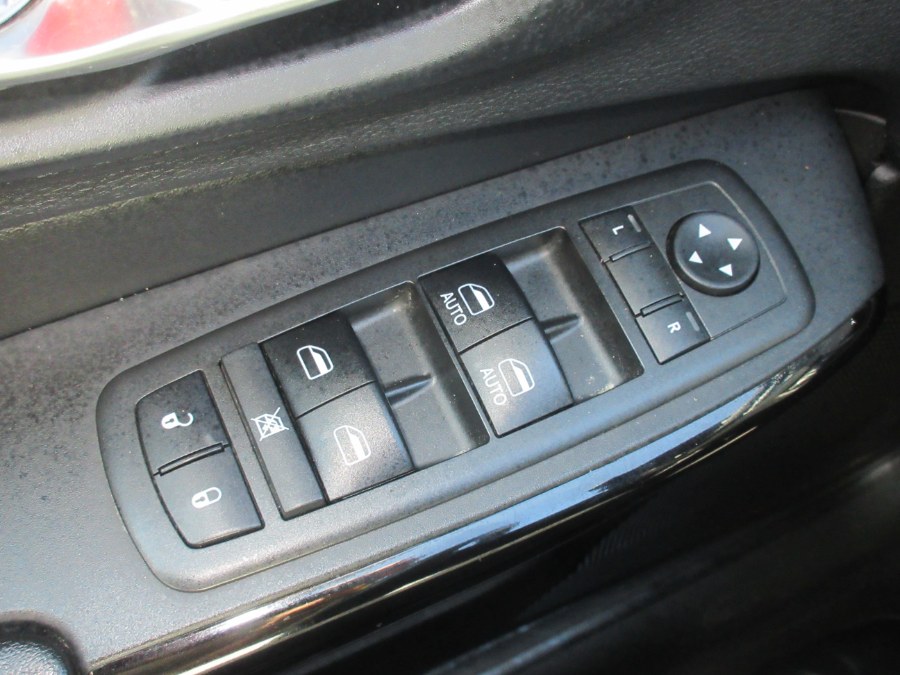 2019 Jeep Cherokee Latitude Plus 4x4, available for sale in Linden, New Jersey | Route 27 Auto Mall. Linden, New Jersey 2019 Jeep Cherokee Latitude Plus 4x4, available for sale in Linden, New Jersey | Route 27 Auto Mall. Linden, New Jersey