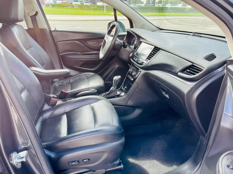 Used Buick Encore FWD 4dr Essence 2018 | 2 Car Pros. Orlando, Florida Used Buick Encore FWD 4dr Essence 2018 | 2 Car Pros. Orlando, Florida