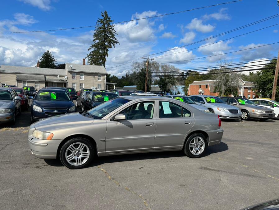 Used Volvo S60 2.5L Turbo w/Sunroof 2005 | CT Car Co LLC. East Windsor, Connecticut Used Volvo S60 2.5L Turbo w/Sunroof 2005 | CT Car Co LLC. East Windsor, Connecticut