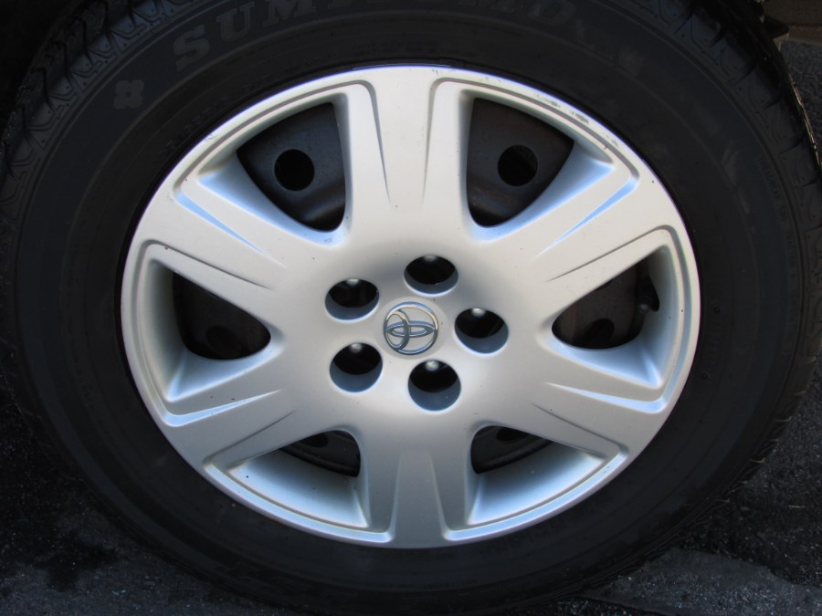 2007 Toyota Corolla 4dr Sdn Auto LE (Natl), available for sale in East Windsor, Connecticut | United Auto Sales of E Windsor, Inc. East Windsor, Connecticut 2007 Toyota Corolla 4dr Sdn Auto LE (Natl), available for sale in East Windsor, Connecticut | United Auto Sales of E Windsor, Inc. East Windsor, Connecticut