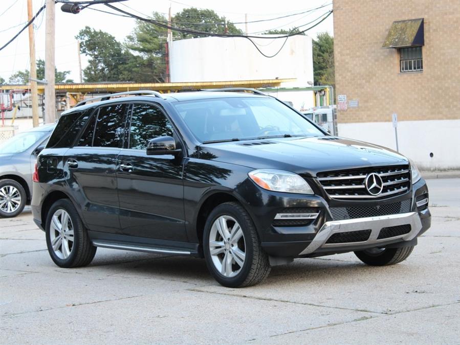 Used Mercedes-benz M-class ML 350 2015 | Auto Expo. Great Neck, New York