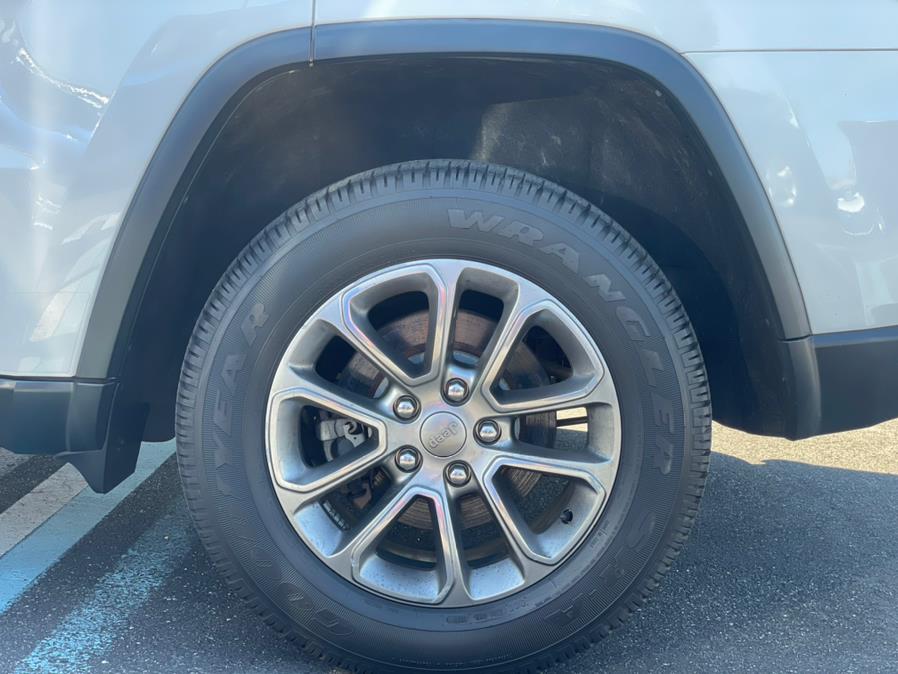 2015 Jeep Grand Cherokee Limited. CLEAN CARFAX!, available for sale in Elmont, New York | Sunrise of Elmont. Elmont, New York 2015 Jeep Grand Cherokee Limited. CLEAN CARFAX!, available for sale in Elmont, New York | Sunrise of Elmont. Elmont, New York