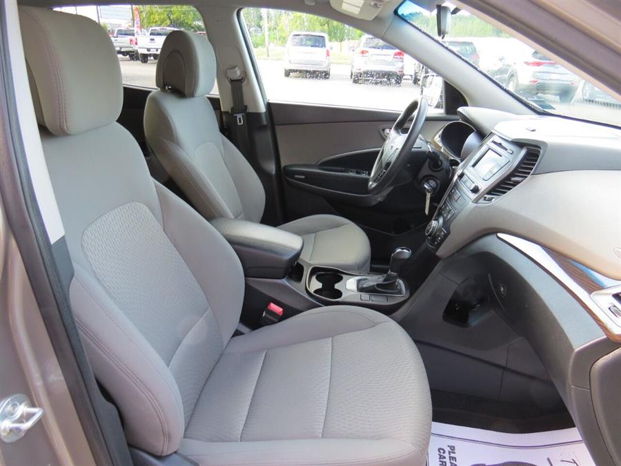 Used Hyundai Santa Fe Sport 2.4L AWD 4dr SUV 2017 | Lake City Exports Inc. Auburn, Maine Used Hyundai Santa Fe Sport 2.4L AWD 4dr SUV 2017 | Lake City Exports Inc. Auburn, Maine