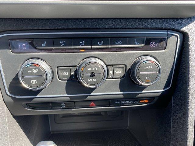 2021 Volkswagen Atlas 3.6L V6 SE w/Technology, available for sale in Great Neck, New York | Camy Cars. Great Neck, New York 2021 Volkswagen Atlas 3.6L V6 SE w/Technology, available for sale in Great Neck, New York | Camy Cars. Great Neck, New York