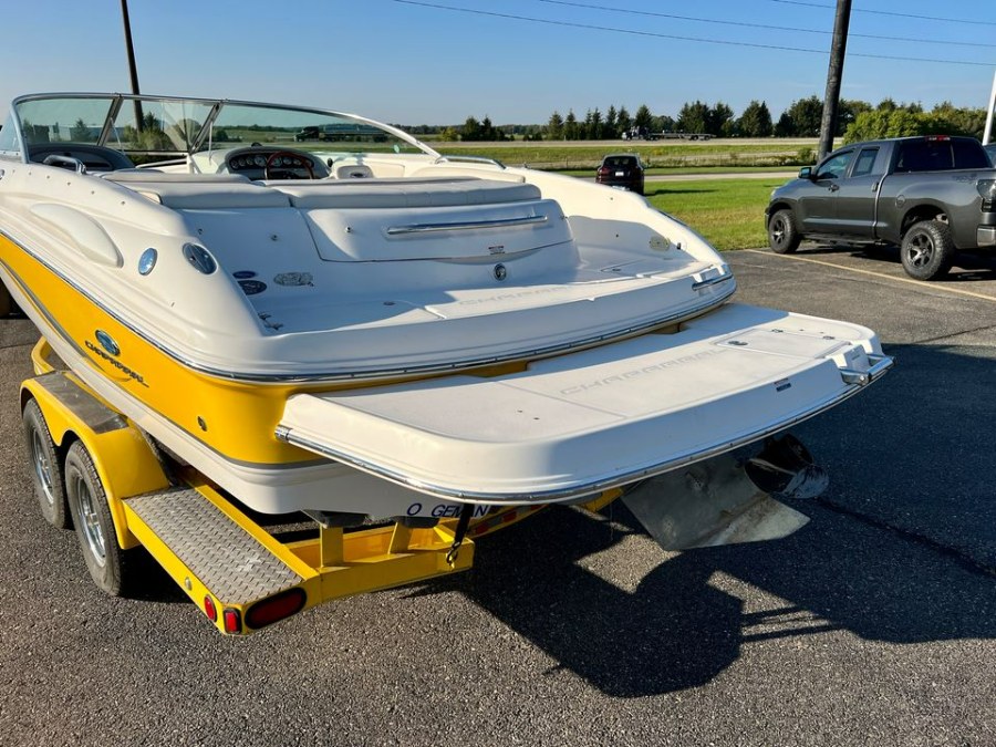 2005 Chaparral 220 SSI, available for sale in Darien, Wisconsin | Geneva Motor Cars. Darien, Wisconsin 2005 Chaparral 220 SSI, available for sale in Darien, Wisconsin | Geneva Motor Cars. Darien, Wisconsin