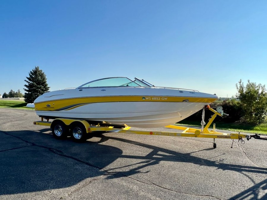 2005 Chaparral 220 SSI, available for sale in Darien, Wisconsin | Geneva Motor Cars. Darien, Wisconsin 2005 Chaparral 220 SSI, available for sale in Darien, Wisconsin | Geneva Motor Cars. Darien, Wisconsin