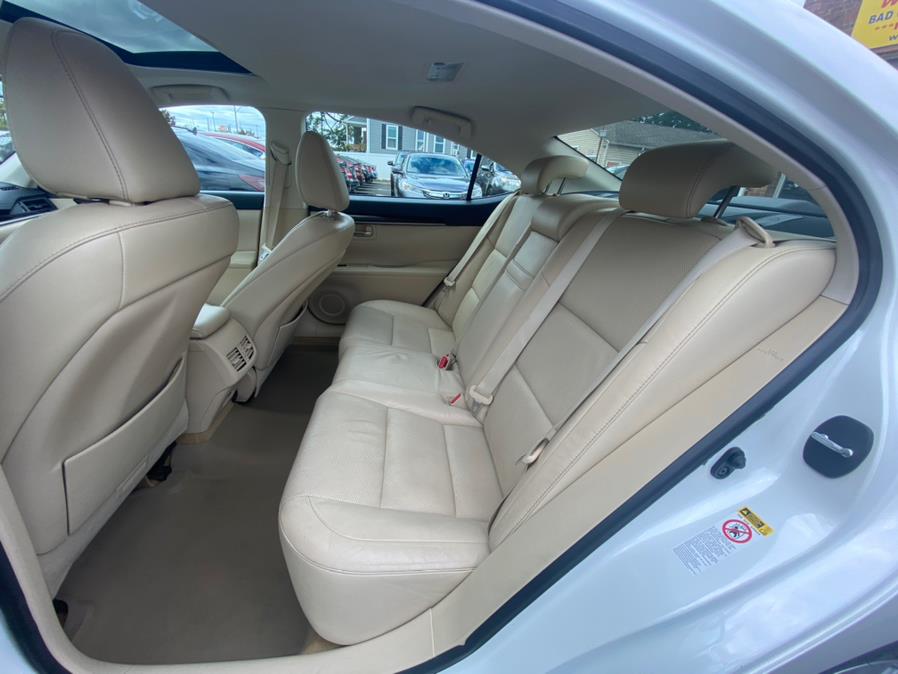 Used Lexus ES 350 4dr Sdn 2013 | VEB Auto Sales. Hartford, Connecticut Used Lexus ES 350 4dr Sdn 2013 | VEB Auto Sales. Hartford, Connecticut