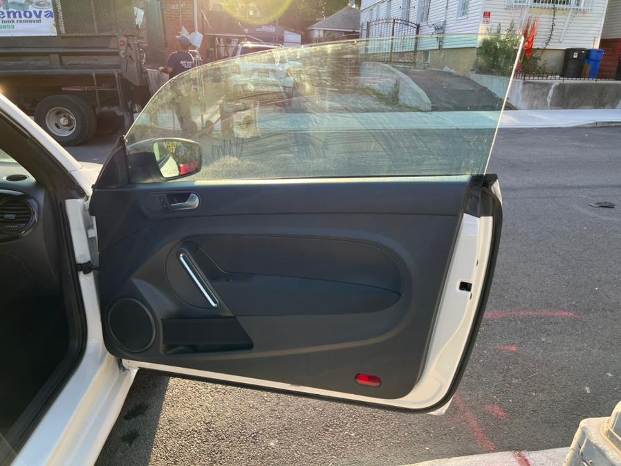 2017 Volkswagen Beetle 1.8T Classic Auto, available for sale in Jamaica, New York | Sunrise Autoland. Jamaica, New York 2017 Volkswagen Beetle 1.8T Classic Auto, available for sale in Jamaica, New York | Sunrise Autoland. Jamaica, New York