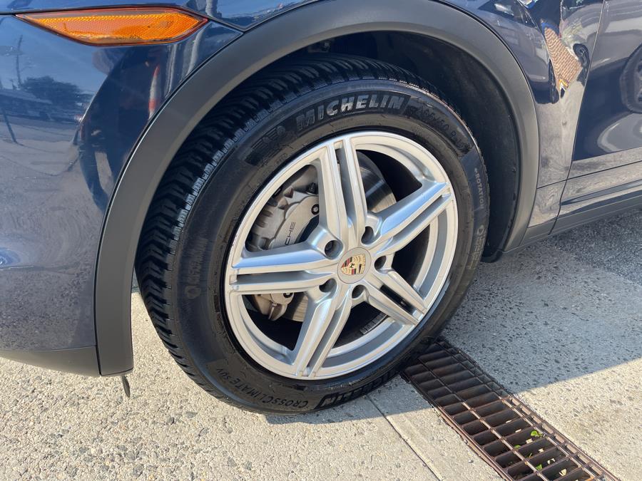 2012 Porsche Cayenne AWD 4dr S, available for sale in Bronx, New York | New York Motors Group Solutions LLC. Bronx, New York 2012 Porsche Cayenne AWD 4dr S, available for sale in Bronx, New York | New York Motors Group Solutions LLC. Bronx, New York