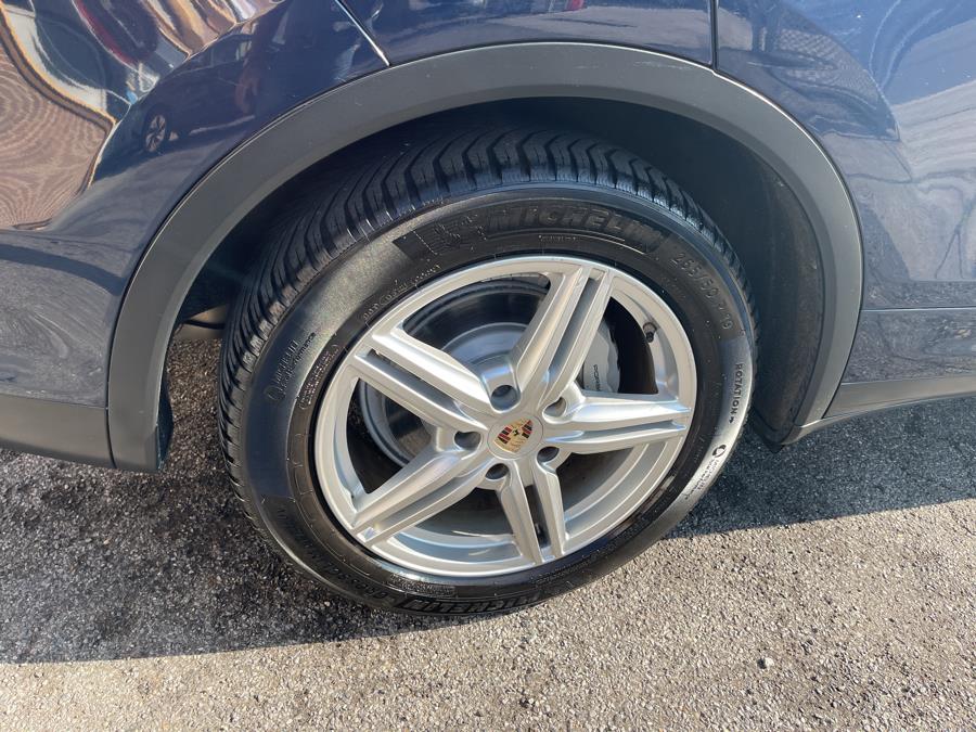 2012 Porsche Cayenne AWD 4dr S, available for sale in Bronx, New York | New York Motors Group Solutions LLC. Bronx, New York 2012 Porsche Cayenne AWD 4dr S, available for sale in Bronx, New York | New York Motors Group Solutions LLC. Bronx, New York