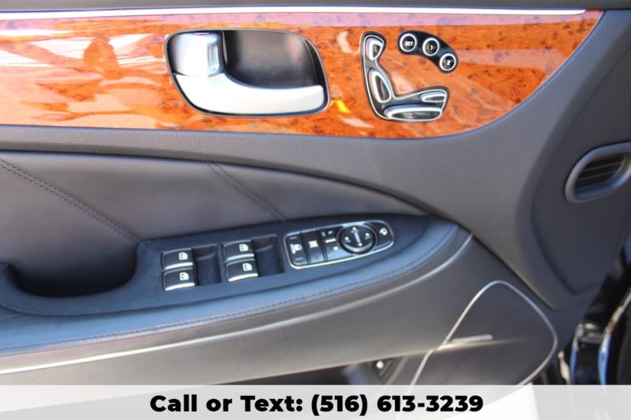 2012 Hyundai Equus Executive Diplomat Limo, available for sale in Great Neck, New York | Great Neck Car Buyers & Sellers. Great Neck, New York 2012 Hyundai Equus Executive Diplomat Limo, available for sale in Great Neck, New York | Great Neck Car Buyers & Sellers. Great Neck, New York
