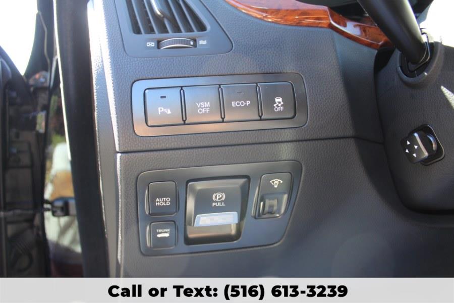 2012 Hyundai Equus Executive Diplomat Limo, available for sale in Great Neck, New York | Great Neck Car Buyers & Sellers. Great Neck, New York 2012 Hyundai Equus Executive Diplomat Limo, available for sale in Great Neck, New York | Great Neck Car Buyers & Sellers. Great Neck, New York