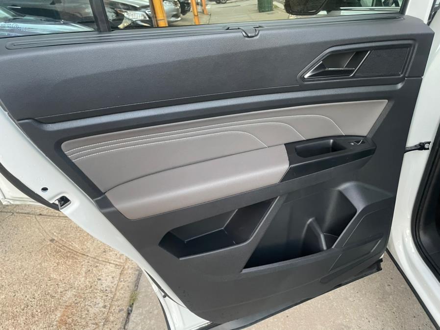 2021 Volkswagen Atlas SE w/Technology, available for sale in Jamaica, New York | Sylhet Motors Inc.. Jamaica, New York 2021 Volkswagen Atlas SE w/Technology, available for sale in Jamaica, New York | Sylhet Motors Inc.. Jamaica, New York
