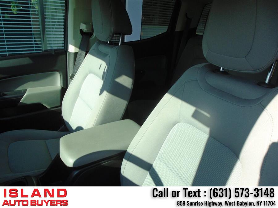 Used Chevrolet Colorado Work Truck 4x4 4dr Crew Cab 5 ft. SB 2019 | Island Auto Buyers. West Babylon, New York Used Chevrolet Colorado Work Truck 4x4 4dr Crew Cab 5 ft. SB 2019 | Island Auto Buyers. West Babylon, New York