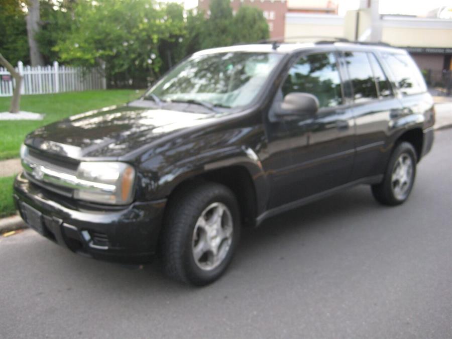 2007 Chevrolet Trailblazer LS 4dr SUV 4WD, available for sale in Massapequa, New York | Rite Choice Auto Inc.. Massapequa, New York