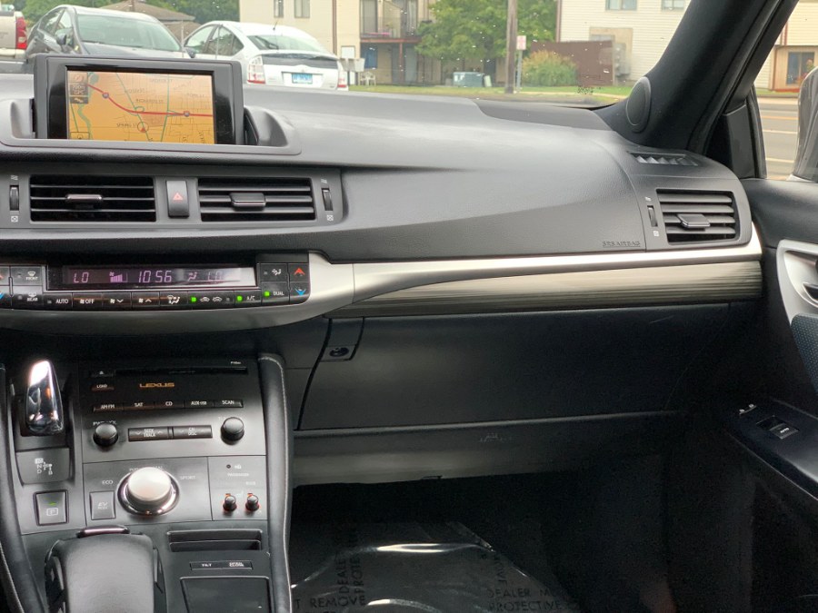 Used Lexus CT 200h FWD 4dr Hybrid Premium 2012 | Uzun Auto. West Haven, Connecticut Used Lexus CT 200h FWD 4dr Hybrid Premium 2012 | Uzun Auto. West Haven, Connecticut