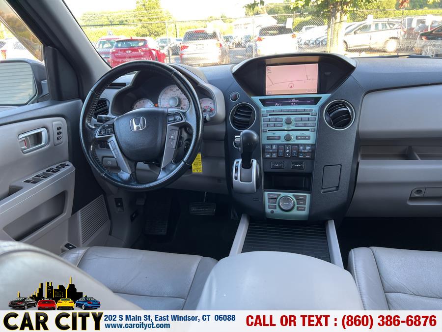 2011 Honda Pilot 4WD 4dr Touring w/RES & Navi, available for sale in East Windsor, Connecticut | Car City LLC. East Windsor, Connecticut 2011 Honda Pilot 4WD 4dr Touring w/RES & Navi, available for sale in East Windsor, Connecticut | Car City LLC. East Windsor, Connecticut