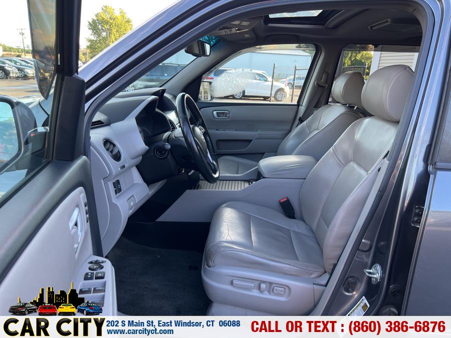 2011 Honda Pilot 4WD 4dr Touring w/RES & Navi, available for sale in East Windsor, Connecticut | Car City LLC. East Windsor, Connecticut 2011 Honda Pilot 4WD 4dr Touring w/RES & Navi, available for sale in East Windsor, Connecticut | Car City LLC. East Windsor, Connecticut