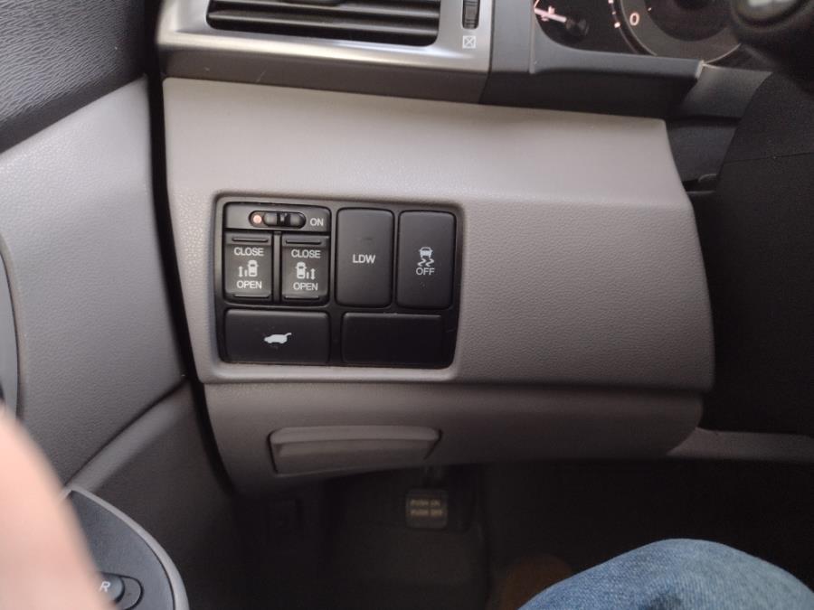Used Honda Odyssey 5dr EX-L w/RES 2014 | Matts Auto Mall LLC. Chicopee, Massachusetts