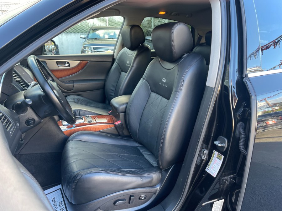 2014 INFINITI QX70 AWD 4dr, available for sale in Paterson, New Jersey | DZ Automall. Paterson, New Jersey 2014 INFINITI QX70 AWD 4dr, available for sale in Paterson, New Jersey | DZ Automall. Paterson, New Jersey