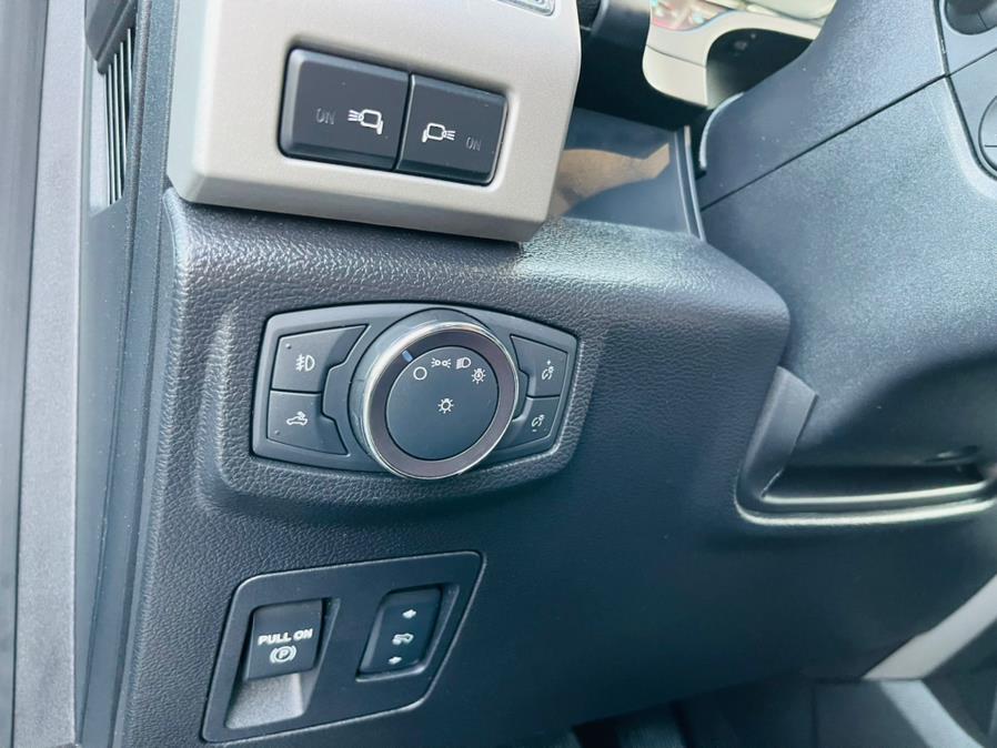 Used Ford F-150 LARIAT 4WD SuperCrew 5.5'' Box 2019 | Auto Haus of Irvington Corp. Irvington , New Jersey