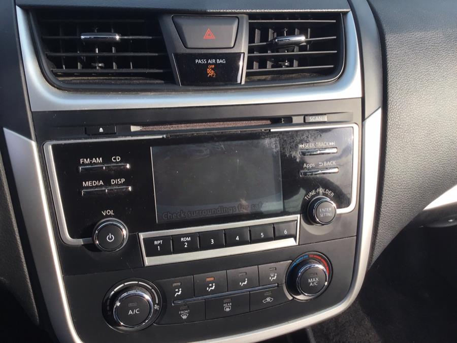 2016 Nissan Altima 4dr Sdn I4 2.5 SV, available for sale in Manchester, Connecticut | Liberty Motors. Manchester, Connecticut 2016 Nissan Altima 4dr Sdn I4 2.5 SV, available for sale in Manchester, Connecticut | Liberty Motors. Manchester, Connecticut