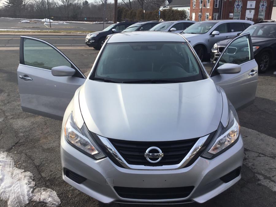 2016 Nissan Altima 4dr Sdn I4 2.5 SV, available for sale in Manchester, Connecticut | Liberty Motors. Manchester, Connecticut 2016 Nissan Altima 4dr Sdn I4 2.5 SV, available for sale in Manchester, Connecticut | Liberty Motors. Manchester, Connecticut