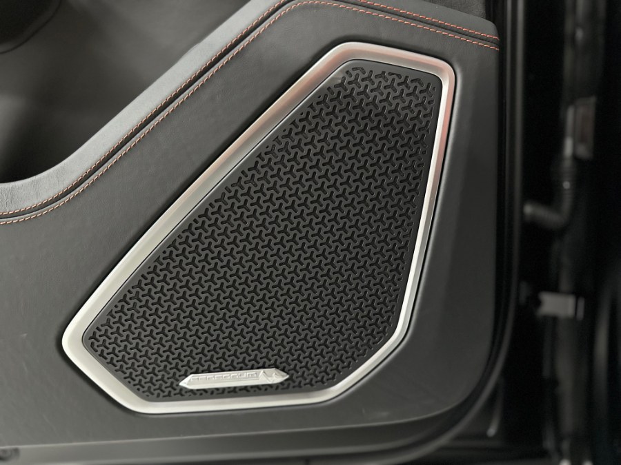 Used Lamborghini Urus Graphite Capsule AWD 2022 | Jamaica 26 Motors. Hollis, New York Used Lamborghini Urus Graphite Capsule AWD 2022 | Jamaica 26 Motors. Hollis, New York