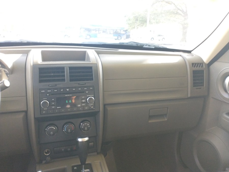 2007 Dodge Nitro 2WD 4dr SXT, available for sale in Elmont, New York | Sunrise of Elmont. Elmont, New York 2007 Dodge Nitro 2WD 4dr SXT, available for sale in Elmont, New York | Sunrise of Elmont. Elmont, New York