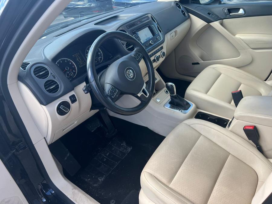 Used Volkswagen Tiguan 4MOTION 4dr Auto SEL 2014 | J & A Auto Center. Raynham, Massachusetts Used Volkswagen Tiguan 4MOTION 4dr Auto SEL 2014 | J & A Auto Center. Raynham, Massachusetts