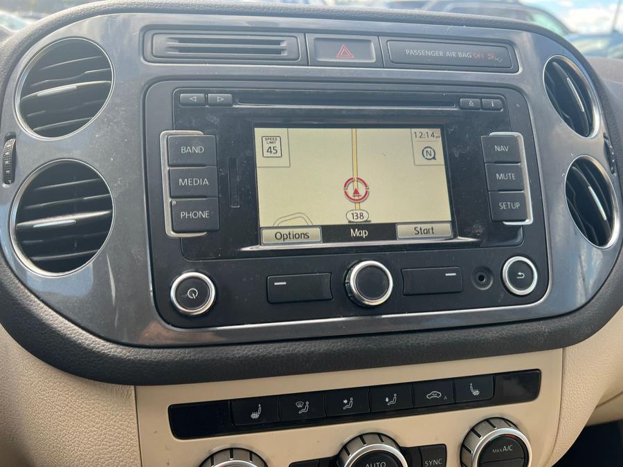 Used Volkswagen Tiguan 4MOTION 4dr Auto SEL 2014 | J & A Auto Center. Raynham, Massachusetts Used Volkswagen Tiguan 4MOTION 4dr Auto SEL 2014 | J & A Auto Center. Raynham, Massachusetts