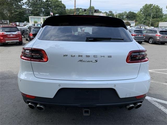 2015 Porsche Macan S, available for sale in Stratford, Connecticut | Wiz Leasing Inc. Stratford, Connecticut 2015 Porsche Macan S, available for sale in Stratford, Connecticut | Wiz Leasing Inc. Stratford, Connecticut