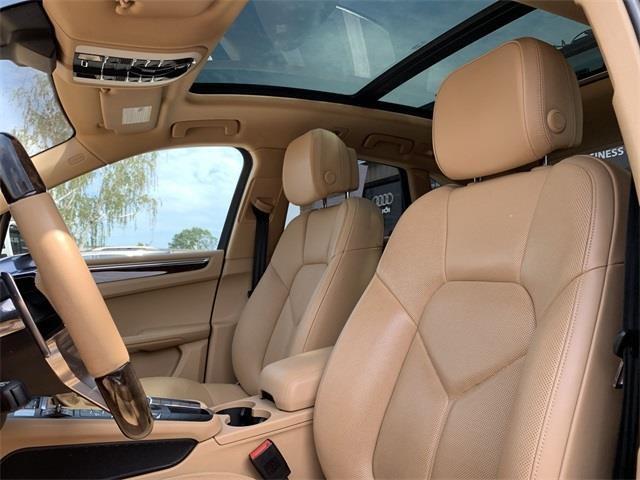 2015 Porsche Macan S, available for sale in Stratford, Connecticut | Wiz Leasing Inc. Stratford, Connecticut 2015 Porsche Macan S, available for sale in Stratford, Connecticut | Wiz Leasing Inc. Stratford, Connecticut