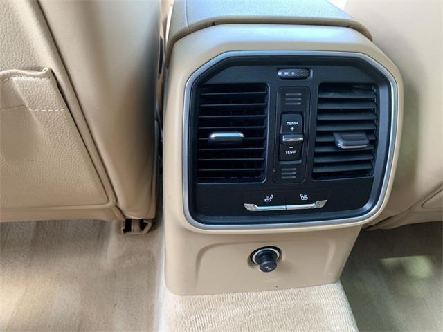 2015 Porsche Macan S, available for sale in Stratford, Connecticut | Wiz Leasing Inc. Stratford, Connecticut 2015 Porsche Macan S, available for sale in Stratford, Connecticut | Wiz Leasing Inc. Stratford, Connecticut