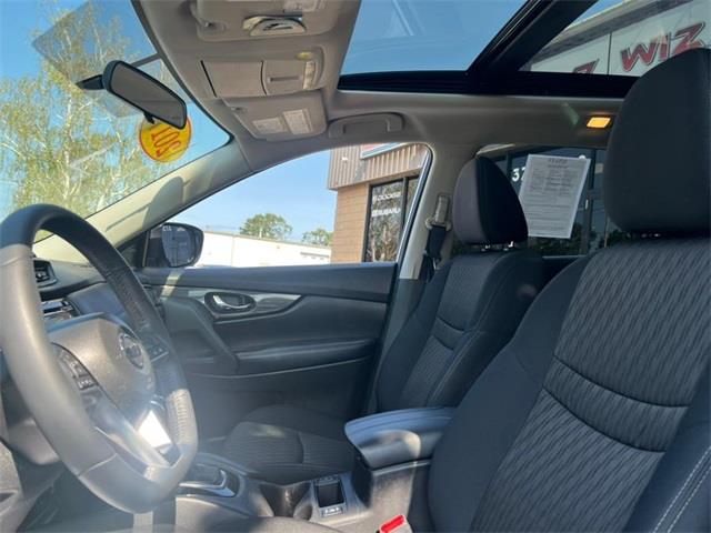 2017 Nissan Rogue SV, available for sale in Stratford, Connecticut | Wiz Leasing Inc. Stratford, Connecticut 2017 Nissan Rogue SV, available for sale in Stratford, Connecticut | Wiz Leasing Inc. Stratford, Connecticut