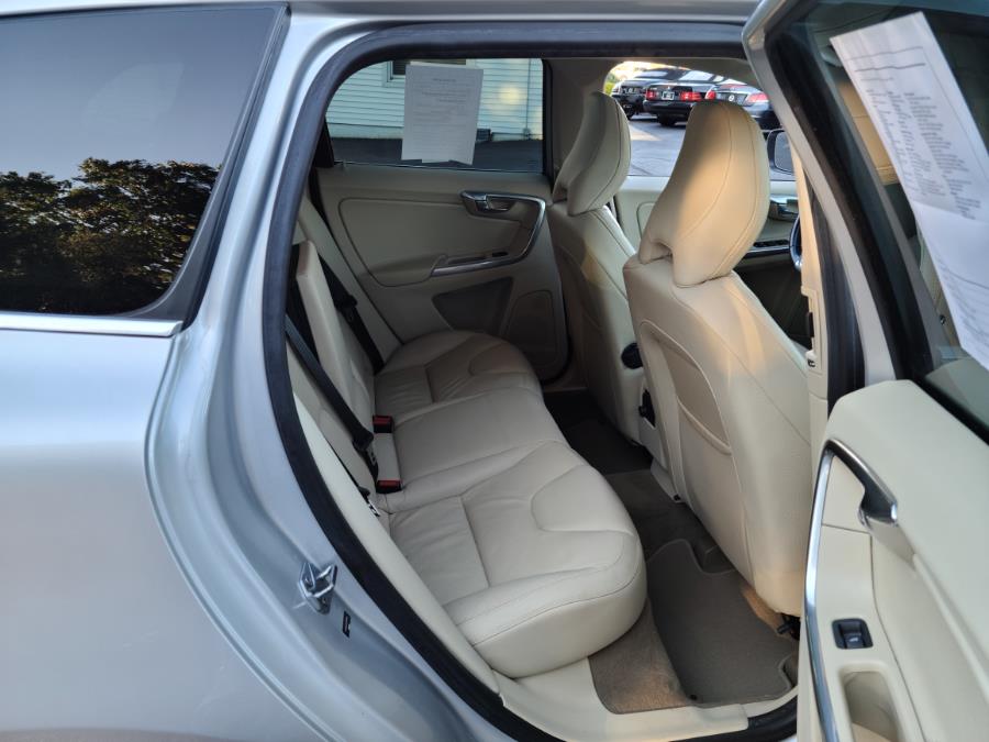 2014 Volvo XC60 AWD 4dr 3.0L Platinum, available for sale in Milford, Connecticut | Chip's Auto Sales Inc. Milford, Connecticut 2014 Volvo XC60 AWD 4dr 3.0L Platinum, available for sale in Milford, Connecticut | Chip's Auto Sales Inc. Milford, Connecticut