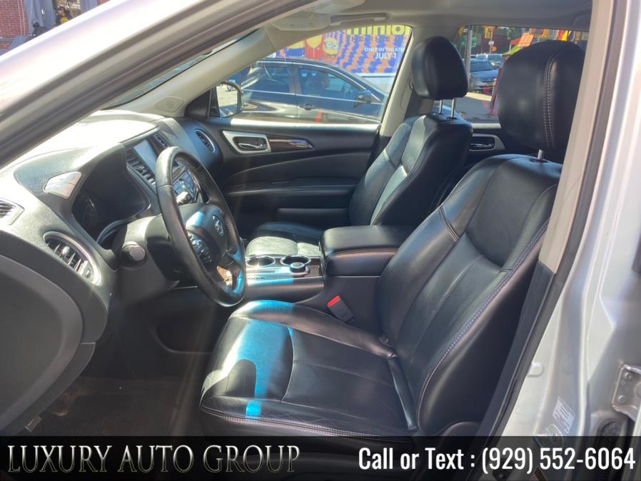 2013 Nissan Pathfinder 4WD 4dr SV, available for sale in Bronx, New York | Luxury Auto Group. Bronx, New York 2013 Nissan Pathfinder 4WD 4dr SV, available for sale in Bronx, New York | Luxury Auto Group. Bronx, New York