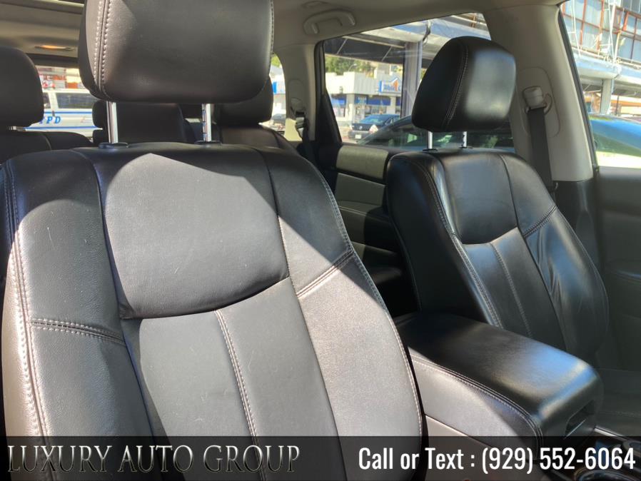 2013 Nissan Pathfinder 4WD 4dr SV, available for sale in Bronx, New York | Luxury Auto Group. Bronx, New York 2013 Nissan Pathfinder 4WD 4dr SV, available for sale in Bronx, New York | Luxury Auto Group. Bronx, New York