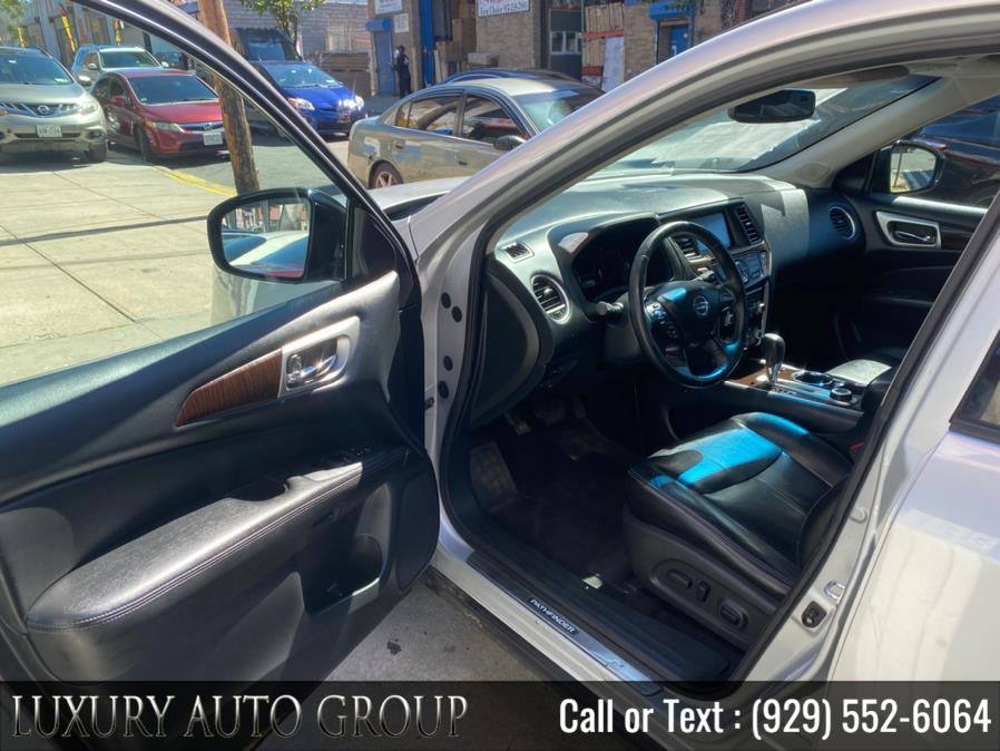 2013 Nissan Pathfinder 4WD 4dr SV, available for sale in Bronx, New York | Luxury Auto Group. Bronx, New York 2013 Nissan Pathfinder 4WD 4dr SV, available for sale in Bronx, New York | Luxury Auto Group. Bronx, New York