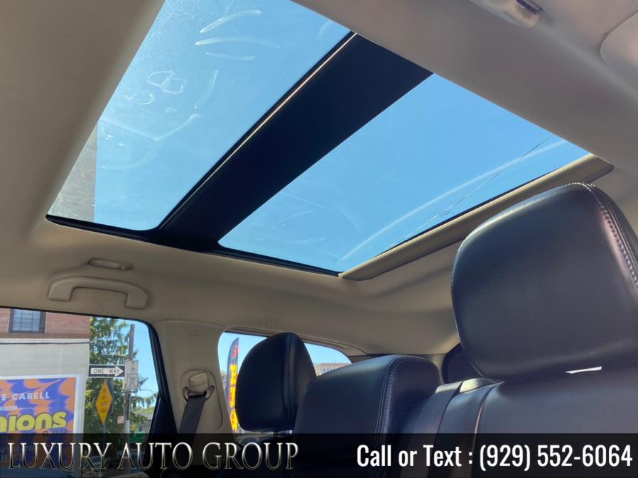 2013 Nissan Pathfinder 4WD 4dr SV, available for sale in Bronx, New York | Luxury Auto Group. Bronx, New York 2013 Nissan Pathfinder 4WD 4dr SV, available for sale in Bronx, New York | Luxury Auto Group. Bronx, New York