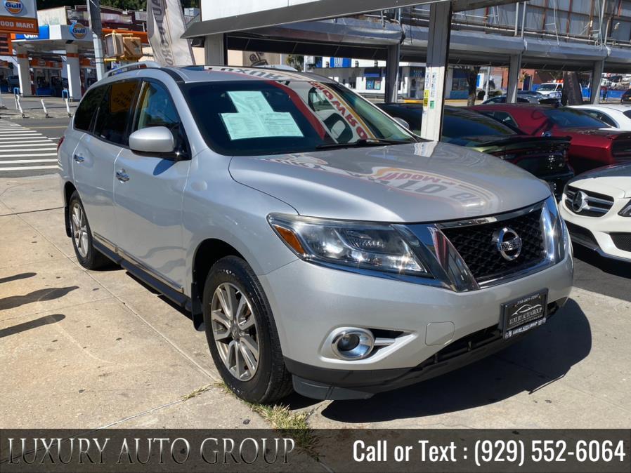 2013 Nissan Pathfinder 4WD 4dr SV, available for sale in Bronx, New York | Luxury Auto Group. Bronx, New York 2013 Nissan Pathfinder 4WD 4dr SV, available for sale in Bronx, New York | Luxury Auto Group. Bronx, New York