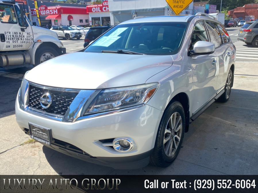 2013 Nissan Pathfinder 4WD 4dr SV, available for sale in Bronx, New York | Luxury Auto Group. Bronx, New York 2013 Nissan Pathfinder 4WD 4dr SV, available for sale in Bronx, New York | Luxury Auto Group. Bronx, New York