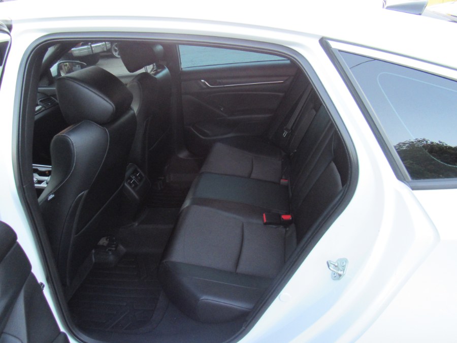 Used Honda Accord Sport 2018 | Hilario's Auto Sales Inc.. Worcester, Massachusetts Used Honda Accord Sport 2018 | Hilario's Auto Sales Inc.. Worcester, Massachusetts